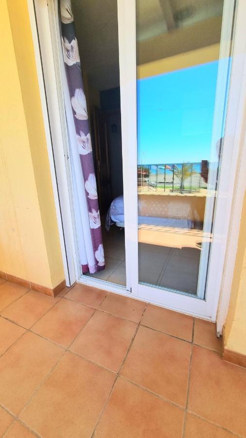 Hostal La Estacion Benajarafe Bagian luar foto